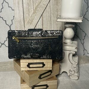 Fossil wallet